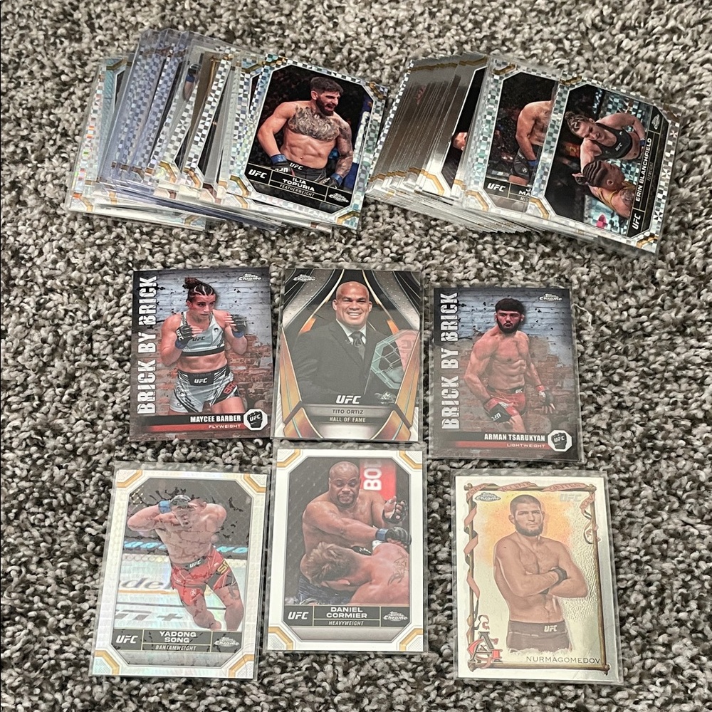 Topps UFC Trading Cards Collection